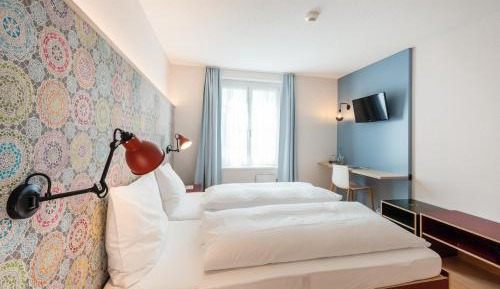 Double Room Street Side