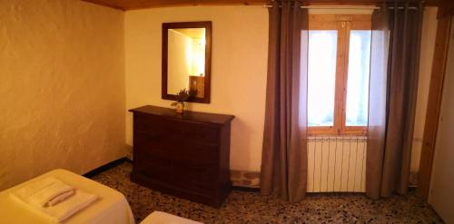 Two-Bedroom House (4 Adults)