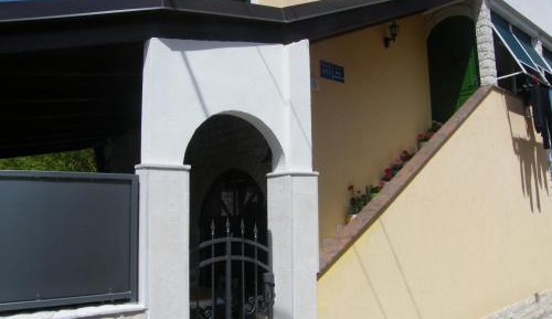 Deluxe King Studio
