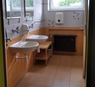 Economy Twin Room