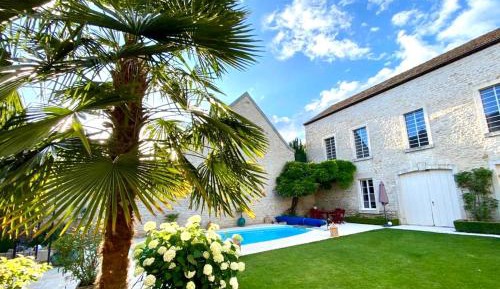 Double Room with Pool View