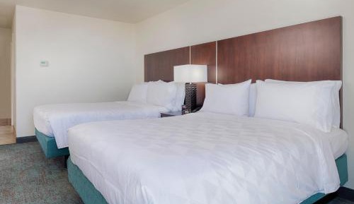 Standard Room with Two Queen Beds