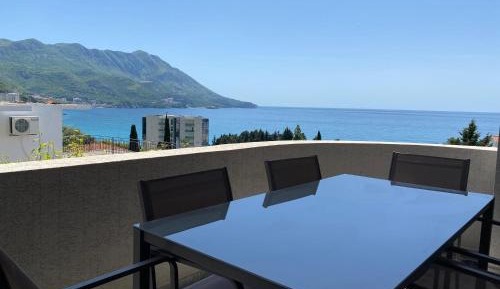 Apartment with Sea View