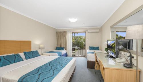 Standard Room with 1 King and 2 Single Beds