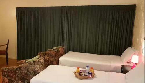Deluxe Family Suite