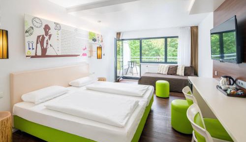 Triple Room with Garden View