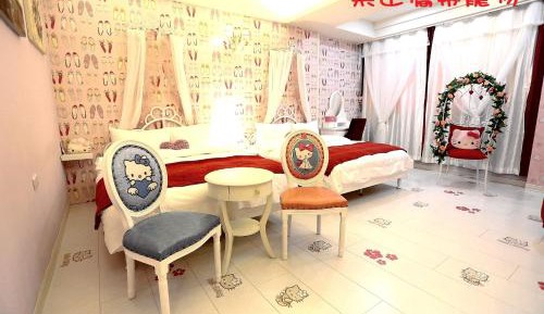 Superior Quadruple Room with Bathroom
