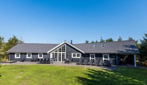 Six-Bedroom Holiday Home