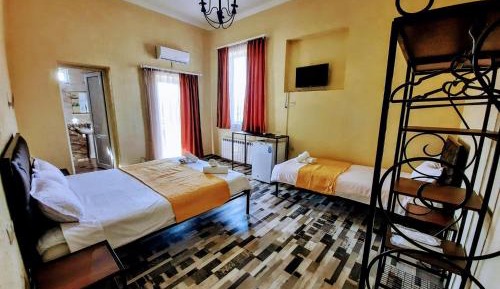 Triple Room with City View