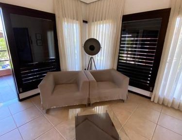 3 Bedroom Apartment with Sea View