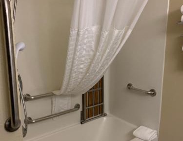Queen Room with Two Queen Beds - Accessible/Non-Smoking 