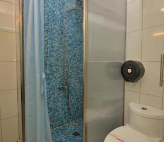 Economy Triple Room