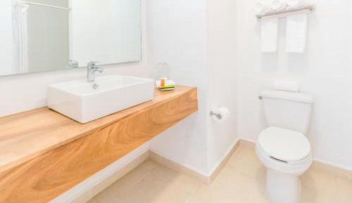 Ocean view 1 King Bed