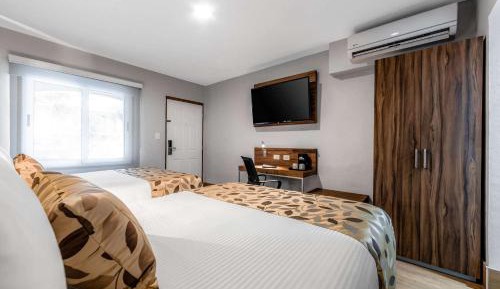 Queen Room with Two Queen Beds - Non-Smoking