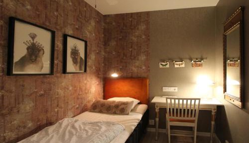 Economy Single Room with Shared Bathroom (No Window)