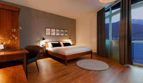 Deluxe Double Room with Extra Bed