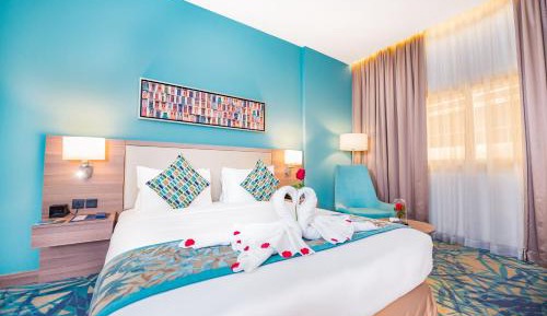 Deluxe King Smoking Room - 20% off F&B, Laundry and Spa