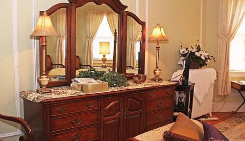 Deluxe Queen Room
