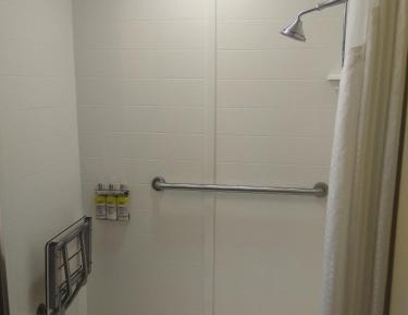 King Room - Mobility Access/Hearing Accessible