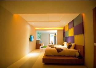 Deluxe Twin Room with Pool Access