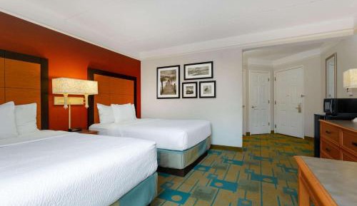 Deluxe Double Room with Two Double Beds