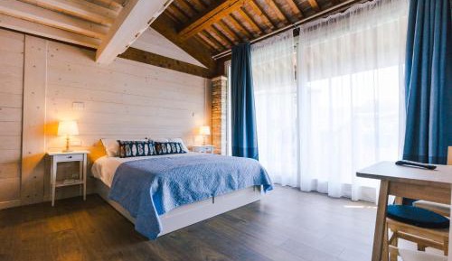 Large Double or Twin Room