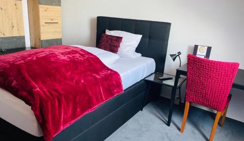 Deluxe Single Room
