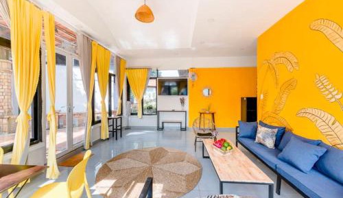 Three-Bedroom Apartment with Balcony