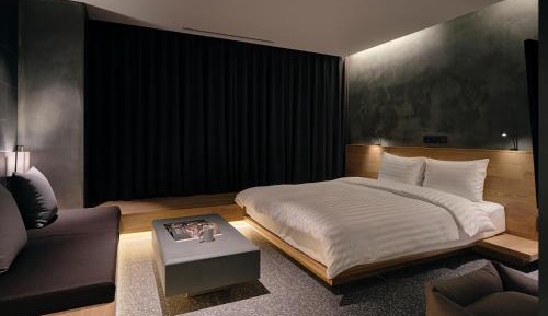 WEST Tower Family - Double Room (Pet Friendly)