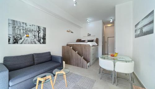 Studio with Terrace