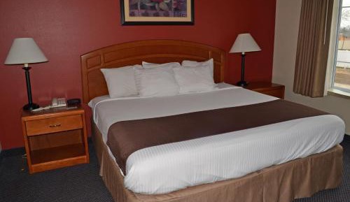 One-Bedroom King Suite