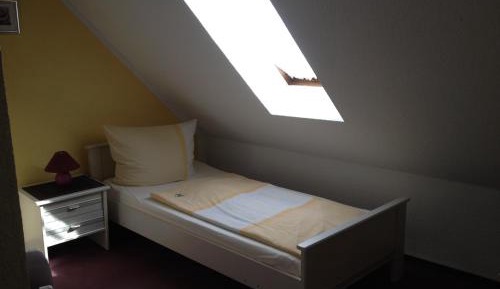 Standard Single Room with Shower
