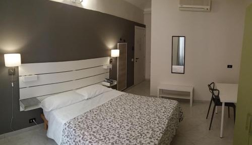 Large Double or Twin Room