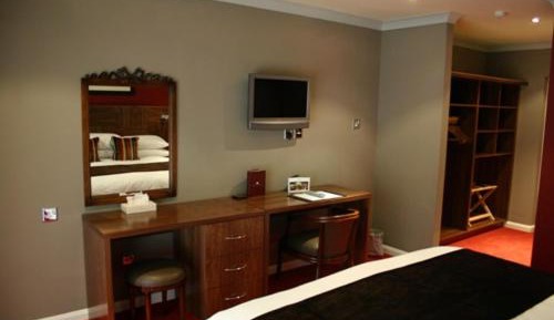 Standard King Room