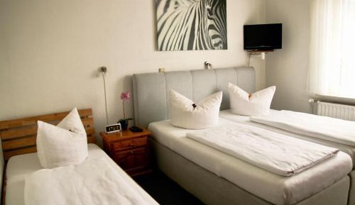 Triple Room with Private Bathroom