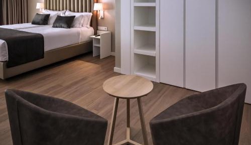Deluxe Double or Twin Room with Sea View