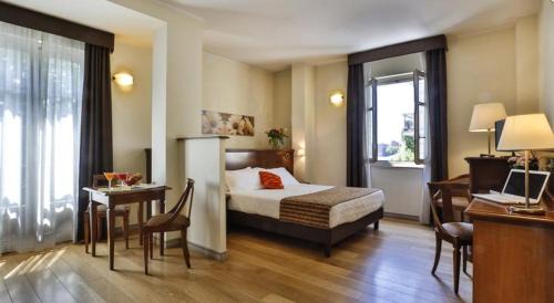 Large Double Room