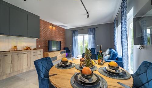 Two-Bedroom Apartment 22D/6