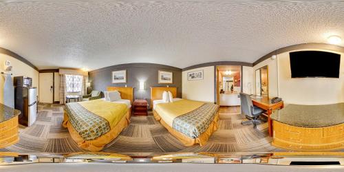 Double Room with Two Double Beds - Smoking