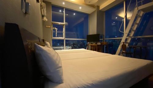 Deluxe Family Suite