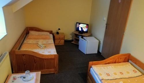 Twin Room with Shared Bathroom