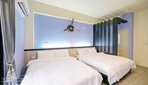 Deluxe Quadruple Room
