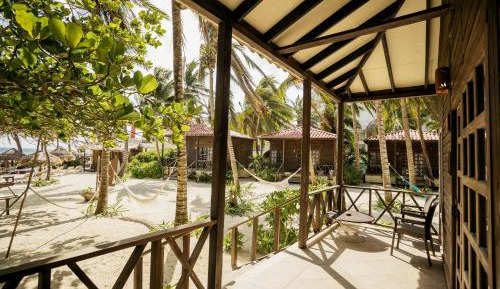 OceanFront Bungalow - King Bed