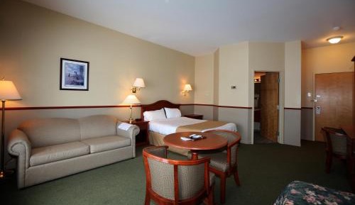 Deluxe Queen Room