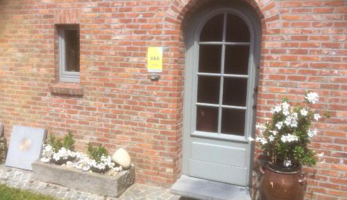 Twin Room with Private External Bathroom