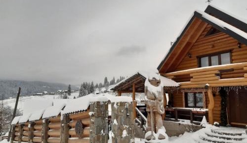 Cottage (10 Adults)