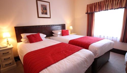 Twin Room with Private Bathroom