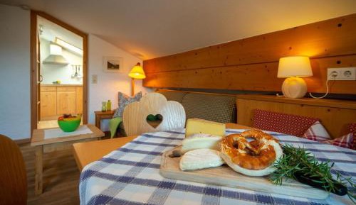 One-Bedroom Apartment with Balcony