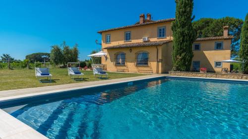 Six-Bedroom Villa 