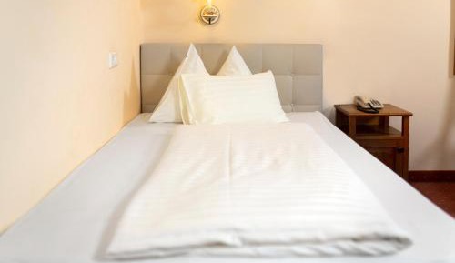 Small Single Room